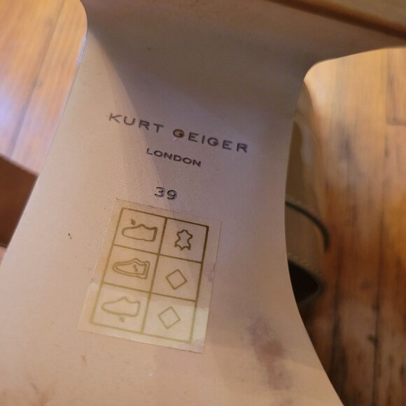 Kurt Geiger 8.5 Patent Leather Beige Platform Heeled Sandals Gold Eagle Buckle - Picture 3 of 13